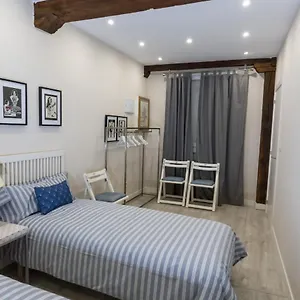 espacioso-apartamento-a-estrenar-casco-viejo.bilbaohotelsspain.com/